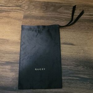 Gucci Black   Sunglasses Dust Bag